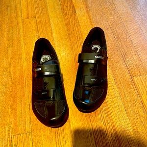 Shimano SH-RP100-SLmen’s cycling size 10.5 with Forte M2 Pedals